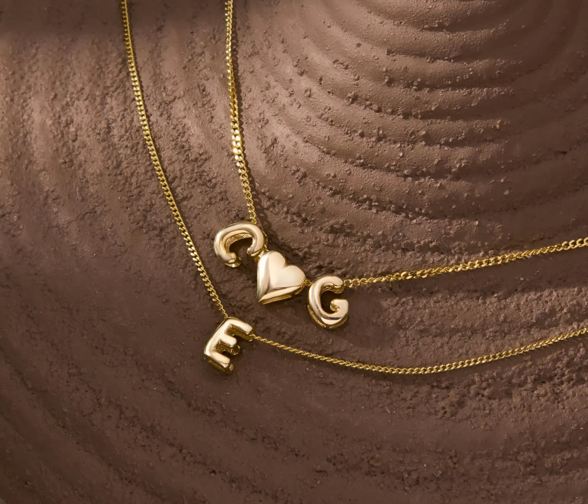Custom Bubble Initial Pendant | 18k Gold plated | Tarnish free | Stainless steel